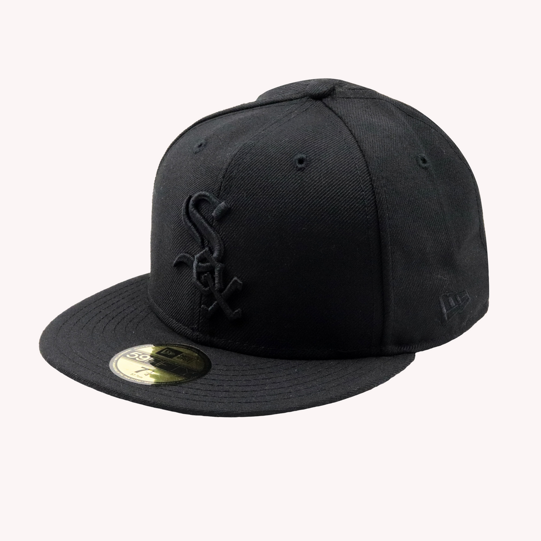 New Era Chicago White Sox Black on Black Basic Hat