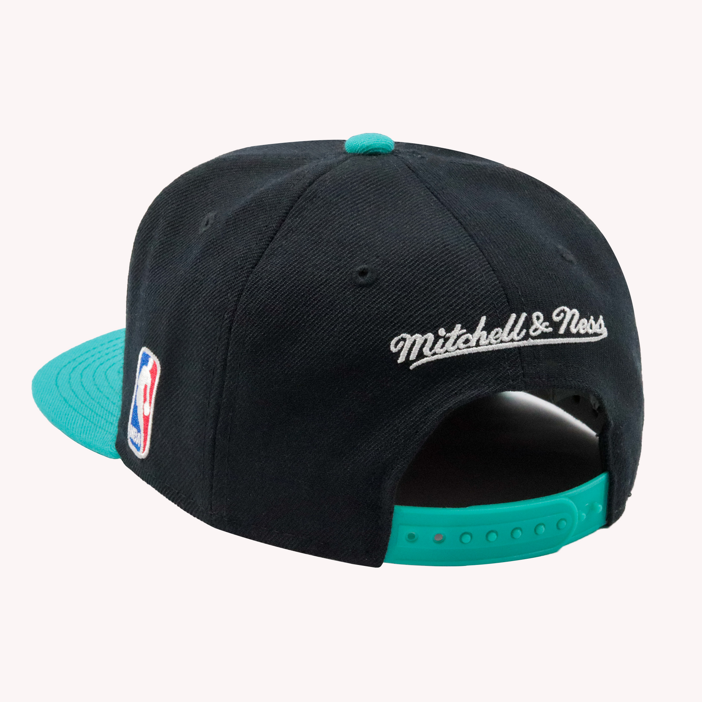 Mitchell and Ness  Vancouver Grizzlies Snapback Hat