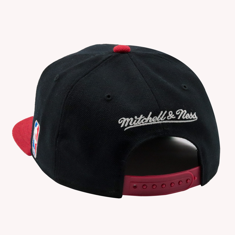 Mitchell And Ness Miami Heat Big Logo Snapback Hat