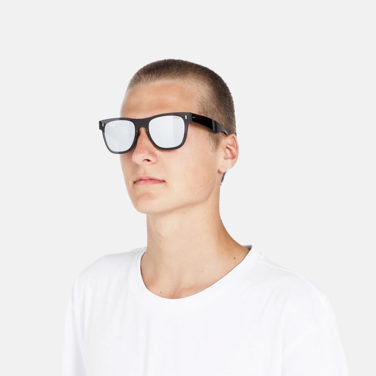 Retrosuperfuture Duo-Lens Classic  Sunglasses. A clean Sunglasses for a sunny day. 