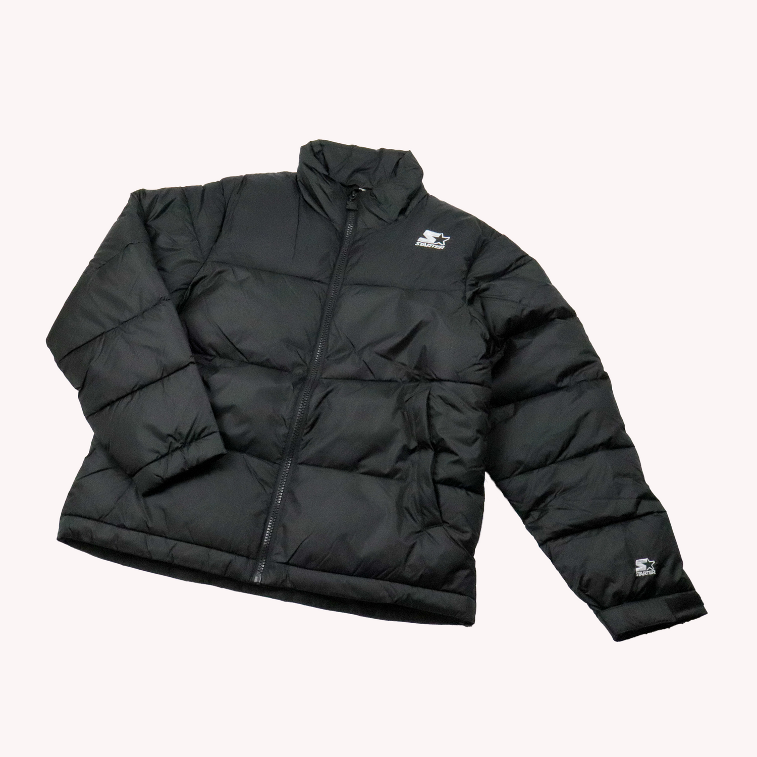 Starter Black Label Down Winter Jacket classic Logo The Starter Black Label Winter Jacket showcases authentic sportswear heritage through its signature look